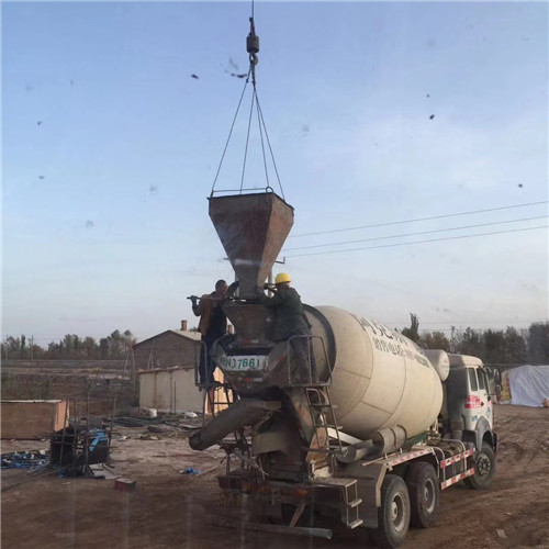 聊城市“精准瞄准”—— 吊车的 “定位导航” 技术